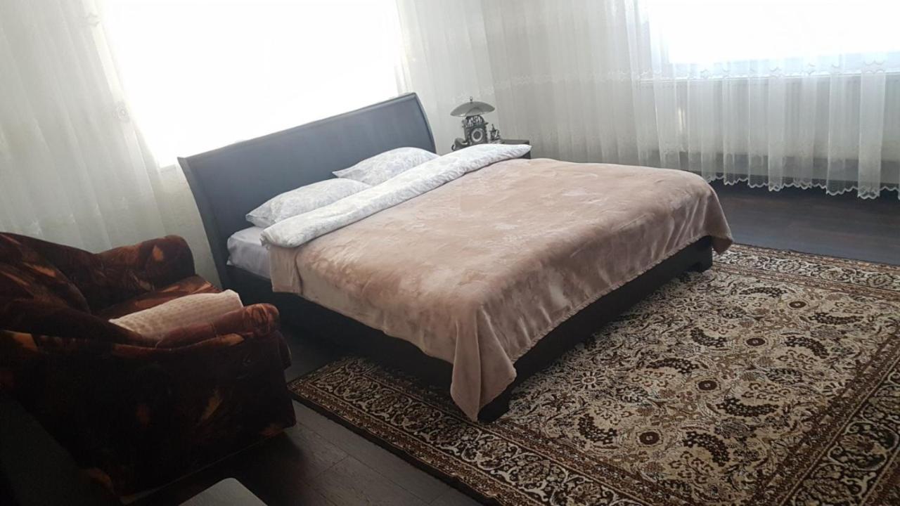 Къща За Гости "Люнгови" Zmeitsa Exteriör bild