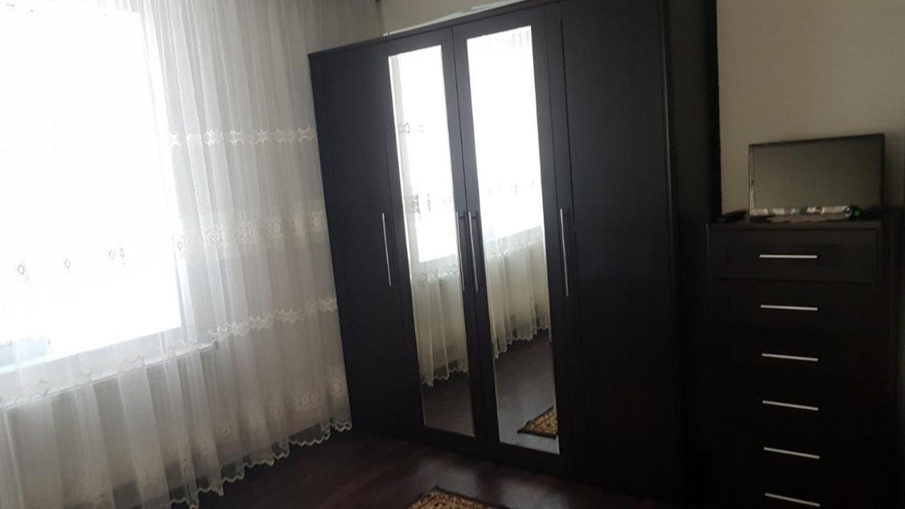 Къща За Гости "Люнгови" Zmeitsa Exteriör bild